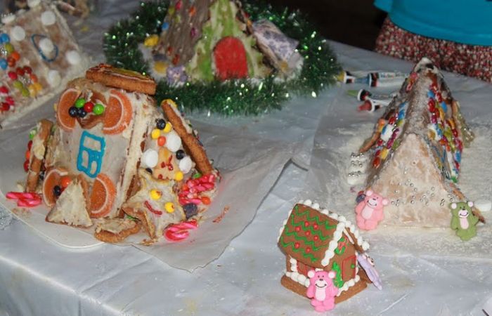 Gingerbread house day